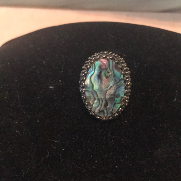 Avon Jewelry - Avon iridescent swirl stone ring